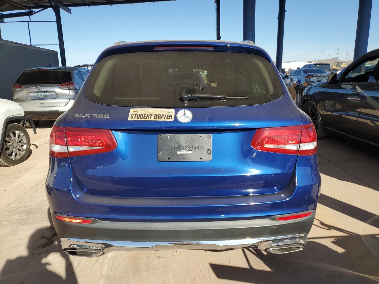 2017 Mercedes-Benz GLC VIN WDC0G4JB4HF132765 Copart auction photo, side / front end damage thumbnail 6
