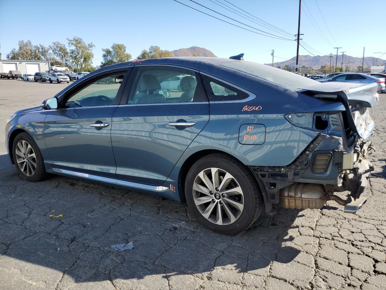 2016 Hyundai Sonata VIN 5NPE34AF3GH288262 Copart auction photo, rear end / front end damage thumbnail 2