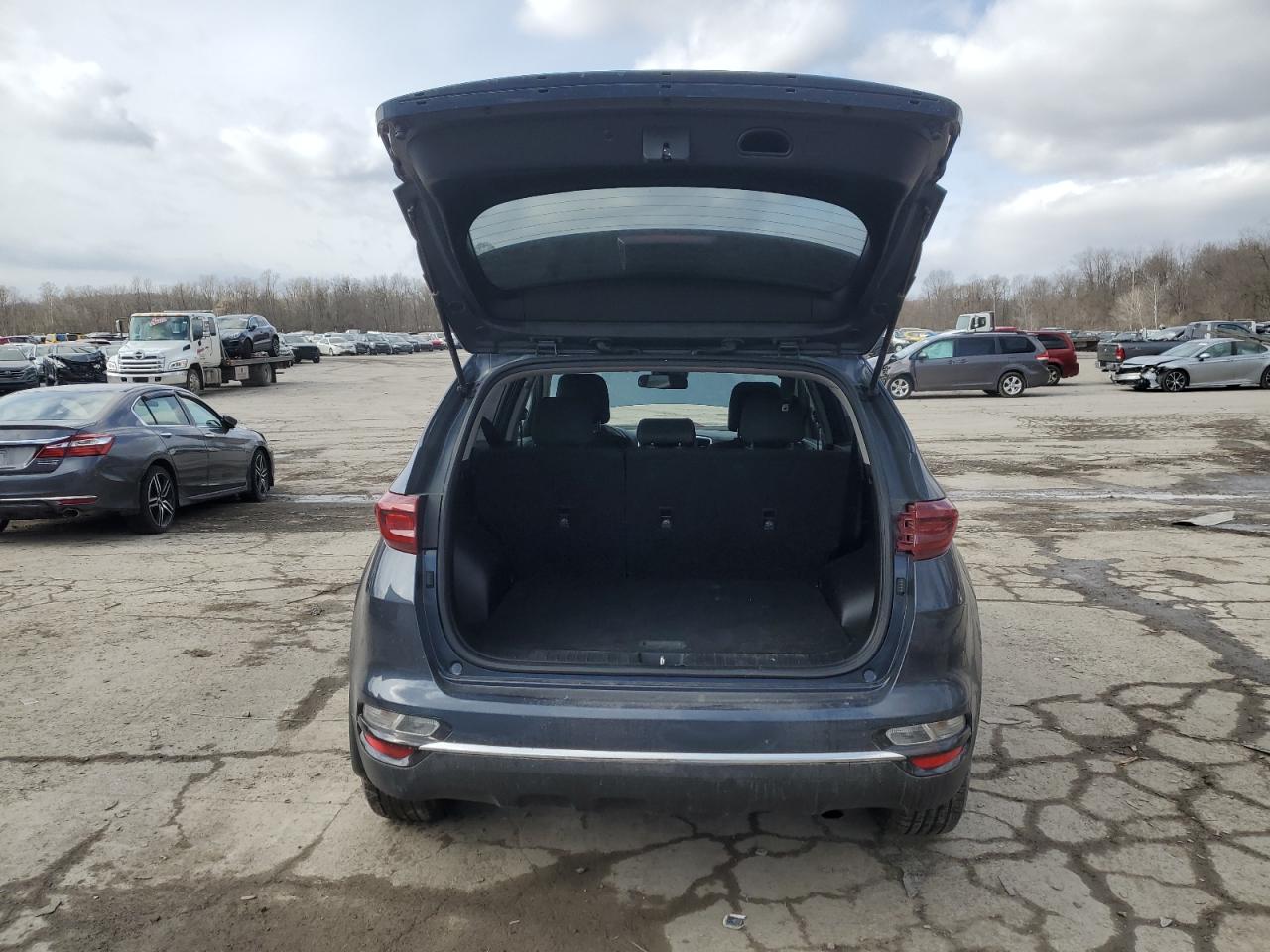 2022 KIA Sportage VIN KNDPMCAC3N7974521 Copart auction photo, front end damage thumbnail 6