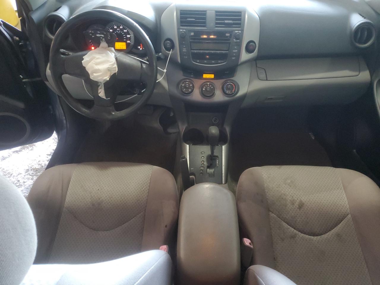 2007 Toyota RAV 4 VIN JTMBD33V475065503 Copart auction photo, front end damage thumbnail 8