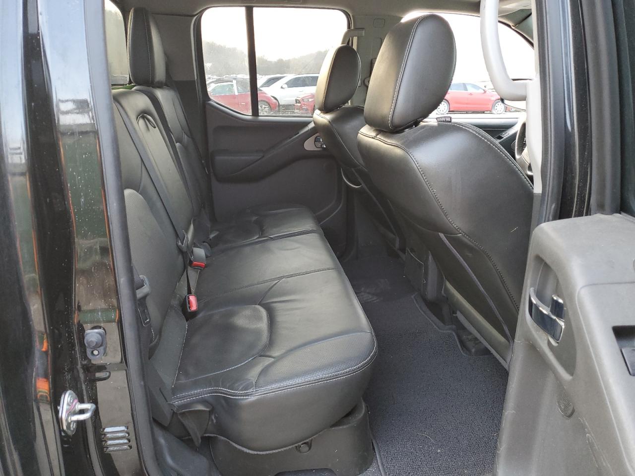 2019 Nissan Navara (Frontier) VIN 1N6AD0EV3KN705326 Copart auction photo, rear end damage thumbnail 10