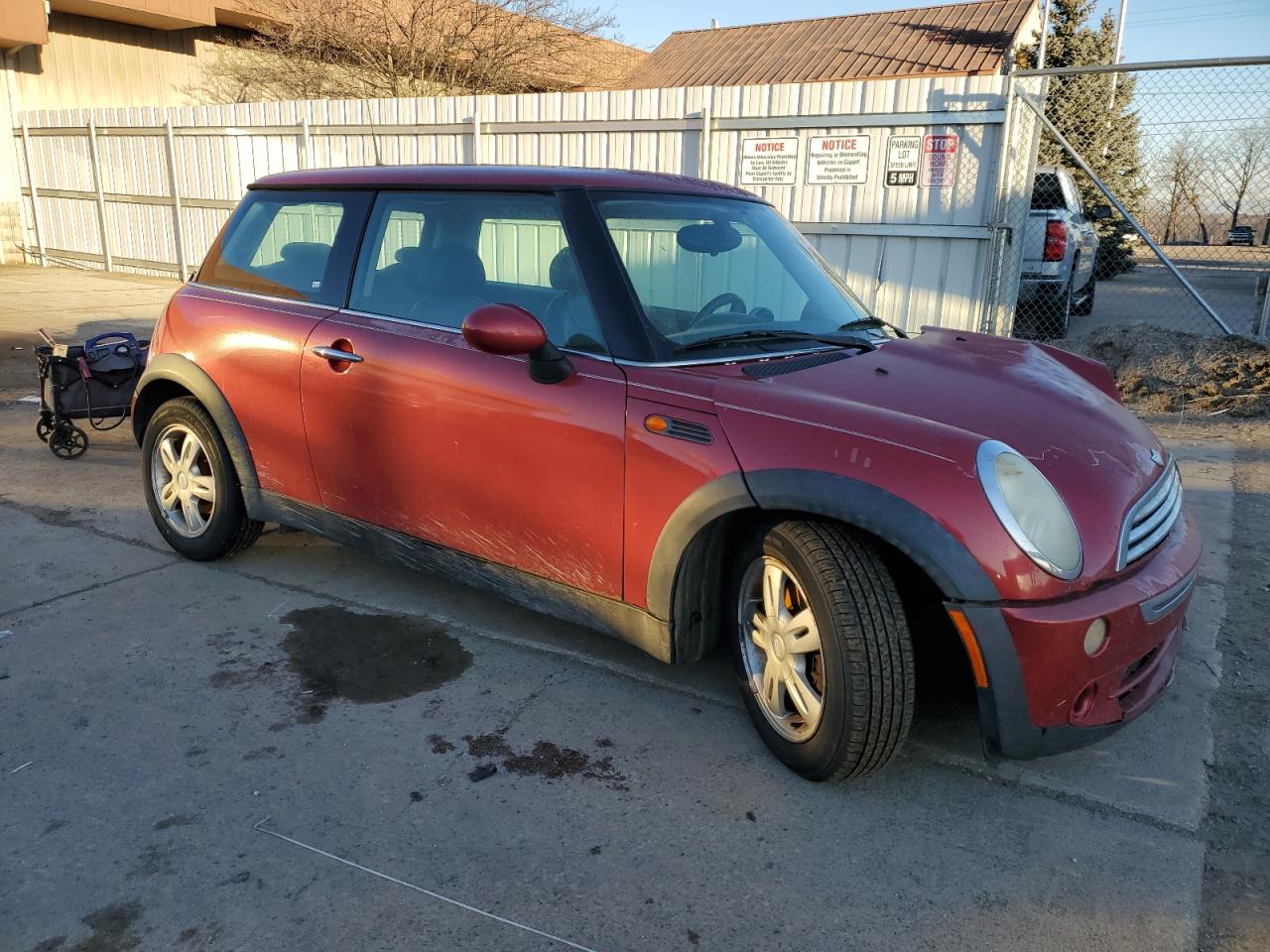 2006 MINI Cooper VIN WMWRC33576TJ77687 Copart auction photo, front end / side damage thumbnail 4