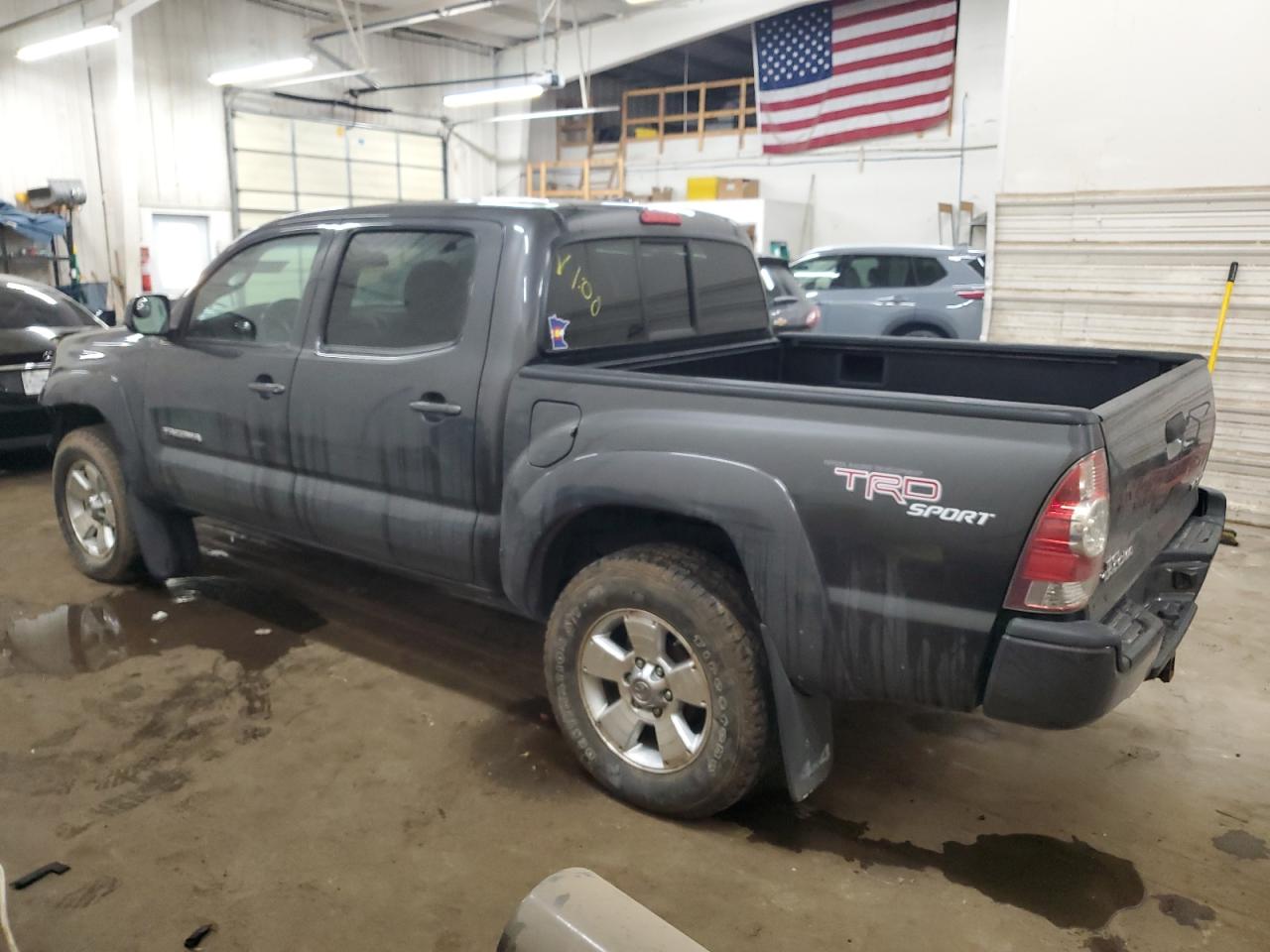 2010 Toyota Tacoma VIN 5TELU4EN5AZ690245 Copart auction photo, front end damage thumbnail 2