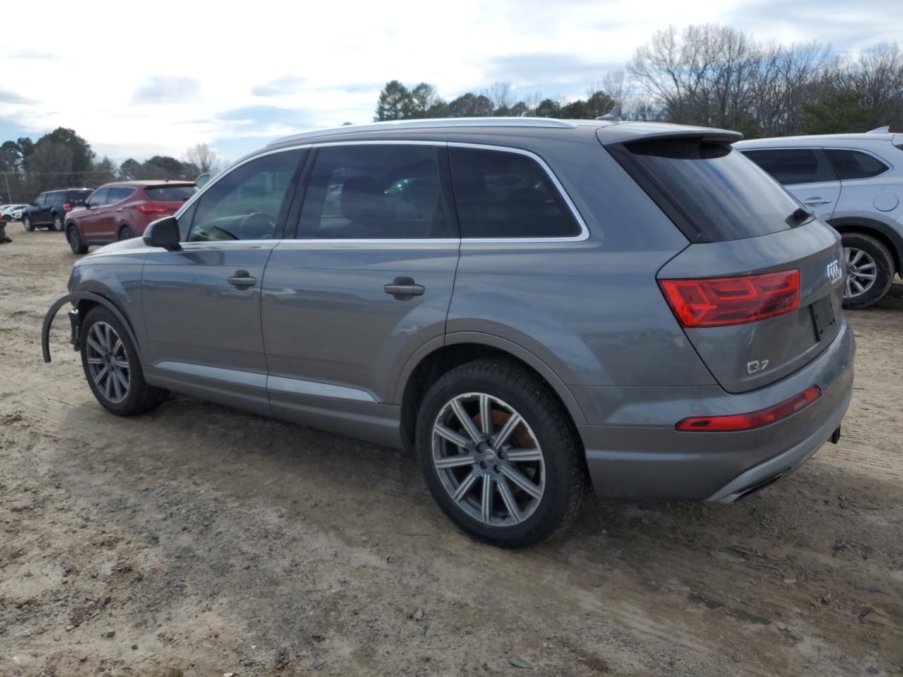 2018 Audi Q7 VIN WA1VAAF73JD008031 Copart auction photo, front end / minor dent/scratches damage thumbnail 2