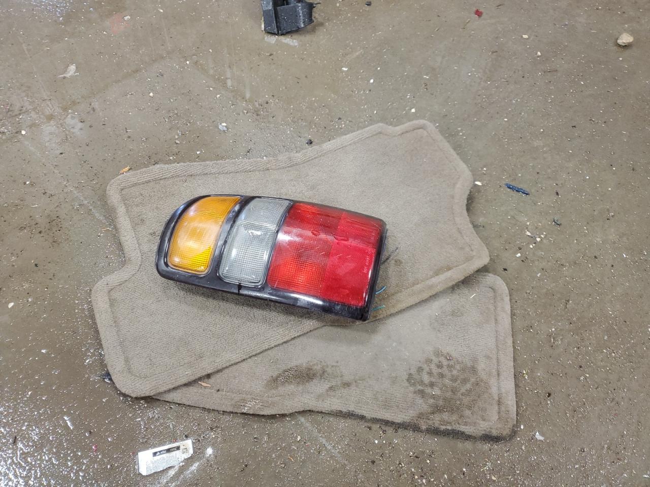 2005 GMC Yukon VIN 1GKEK13T55J238508 Copart auction photo, rear end damage thumbnail 13