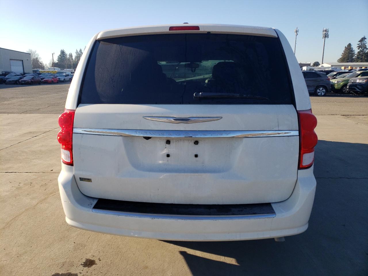2012 Chrysler Town & Country VIN 2C4RC1BG4CR359571 Copart auction photo, front end damage thumbnail 6