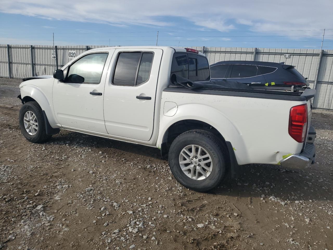 2019 Nissan Navara (Frontier) VIN 1N6DD0EV4KN795387 Copart auction photo, front end / rear end damage thumbnail 2