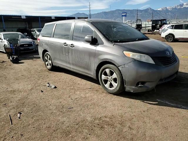2013 Toyota Sienna VIN 5TDZK3DCXDS322283 Copart auction photo, rear end / front end damage thumbnail 11