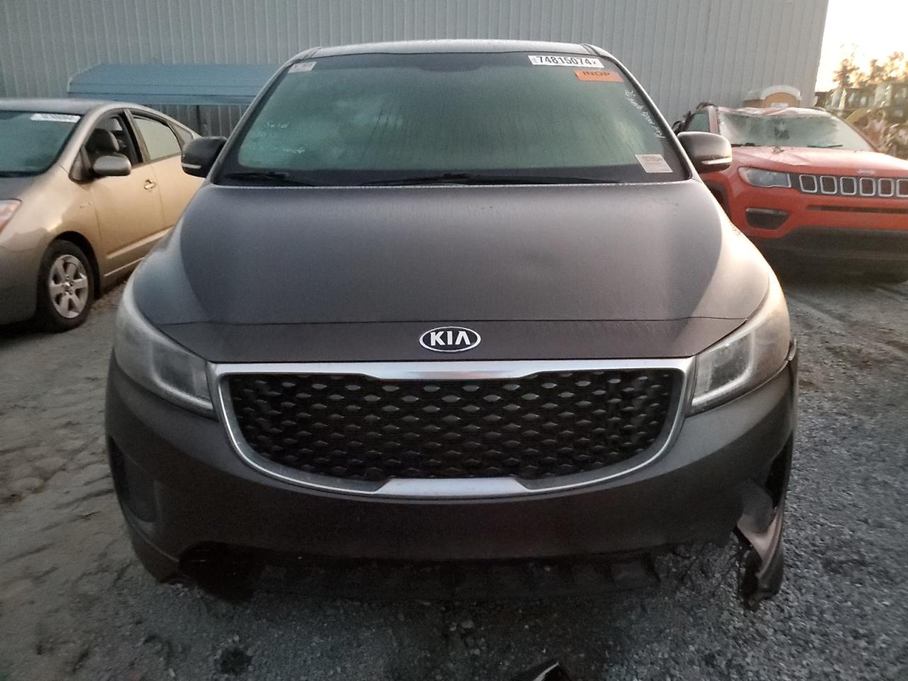 2017 KIA Sedona VIN KNDMB5C11H6222195 Copart auction photo, mechanical damage thumbnail 5