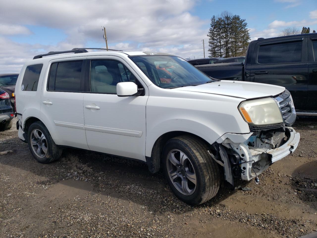 2015 Honda Pilot VIN 5FNYF4H37FB068331 Copart auction photo, front end / rear end damage thumbnail 4