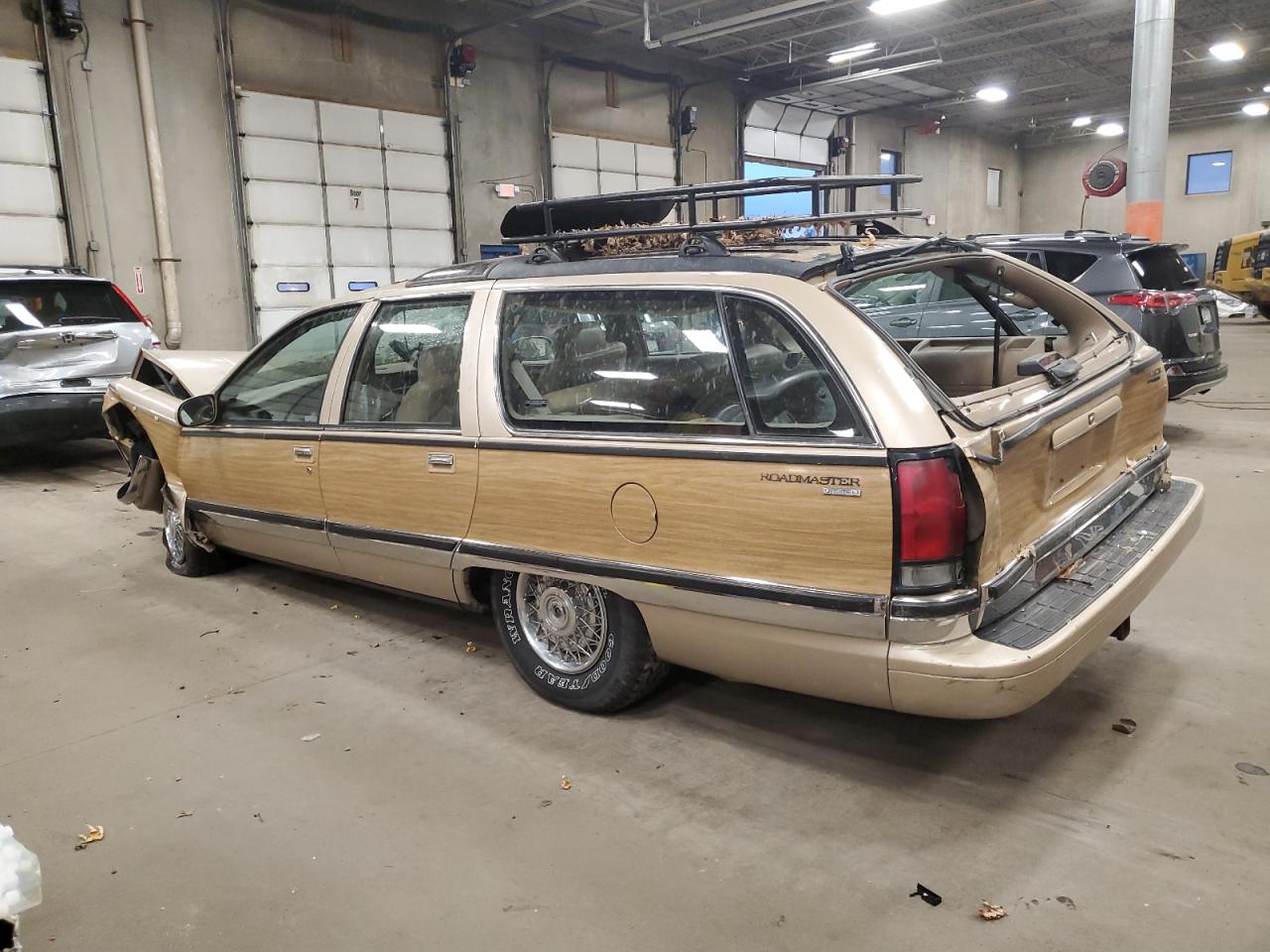 1996 Buick Roadmaster VIN 1G4BR82P9TR415630 Copart auction photo, all over damage thumbnail 2