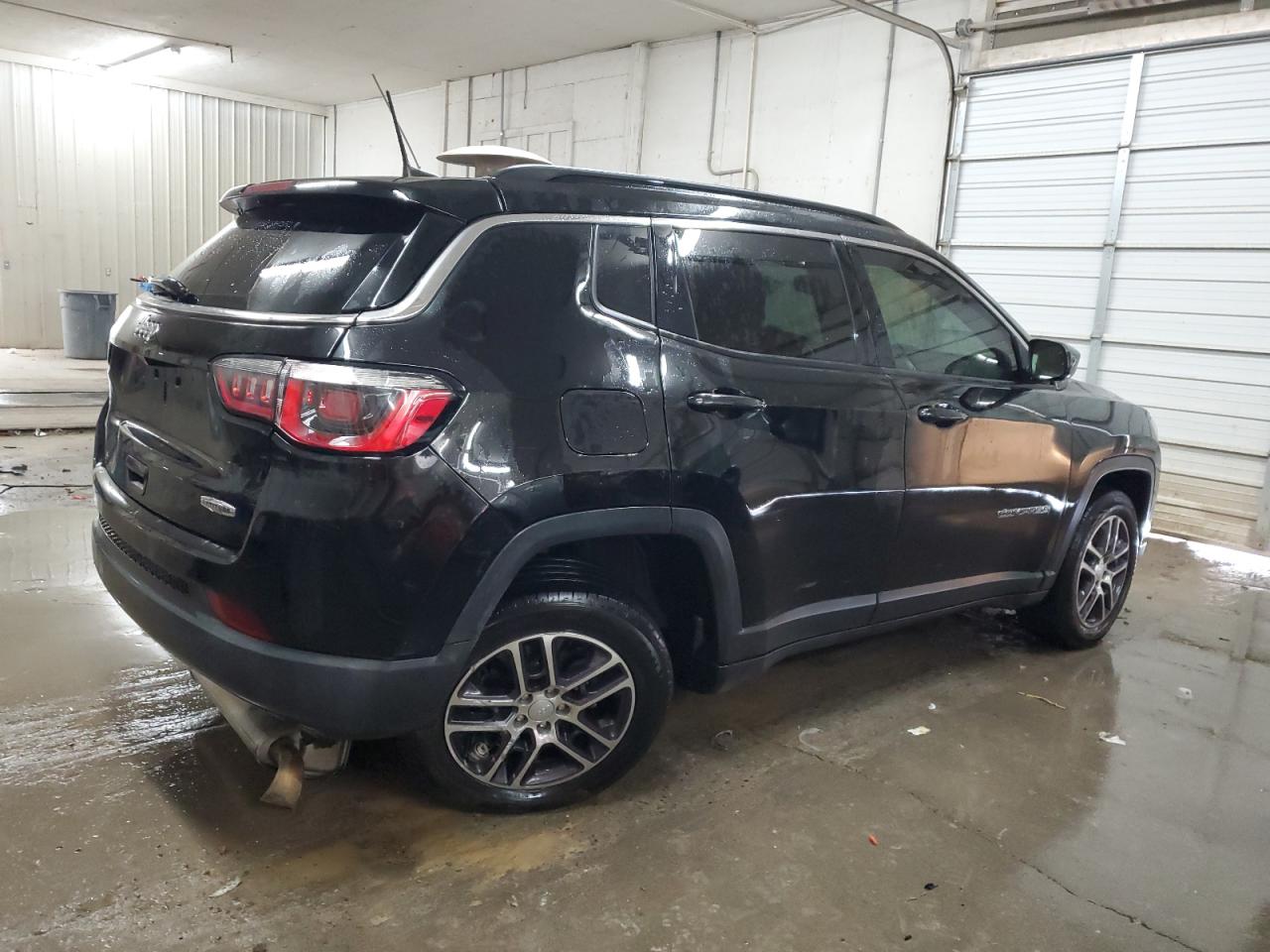 2019 Jeep Compass VIN 3C4NJCBB5KT755878 Copart auction photo, side / undercarriage damage thumbnail 3