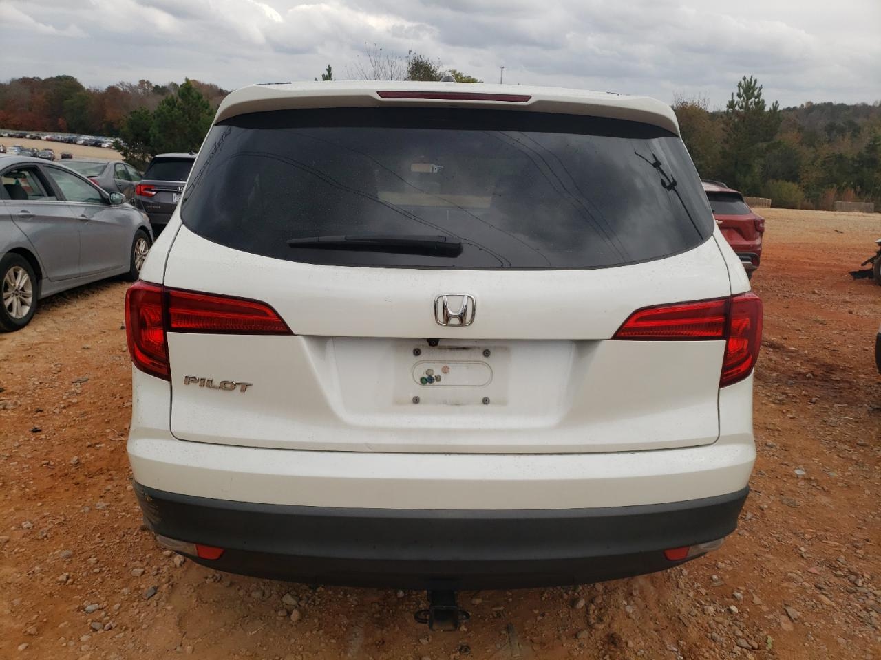 2016 Honda Pilot VIN 5FNYF5H58GB060053 Copart auction photo, front end / side damage thumbnail 6