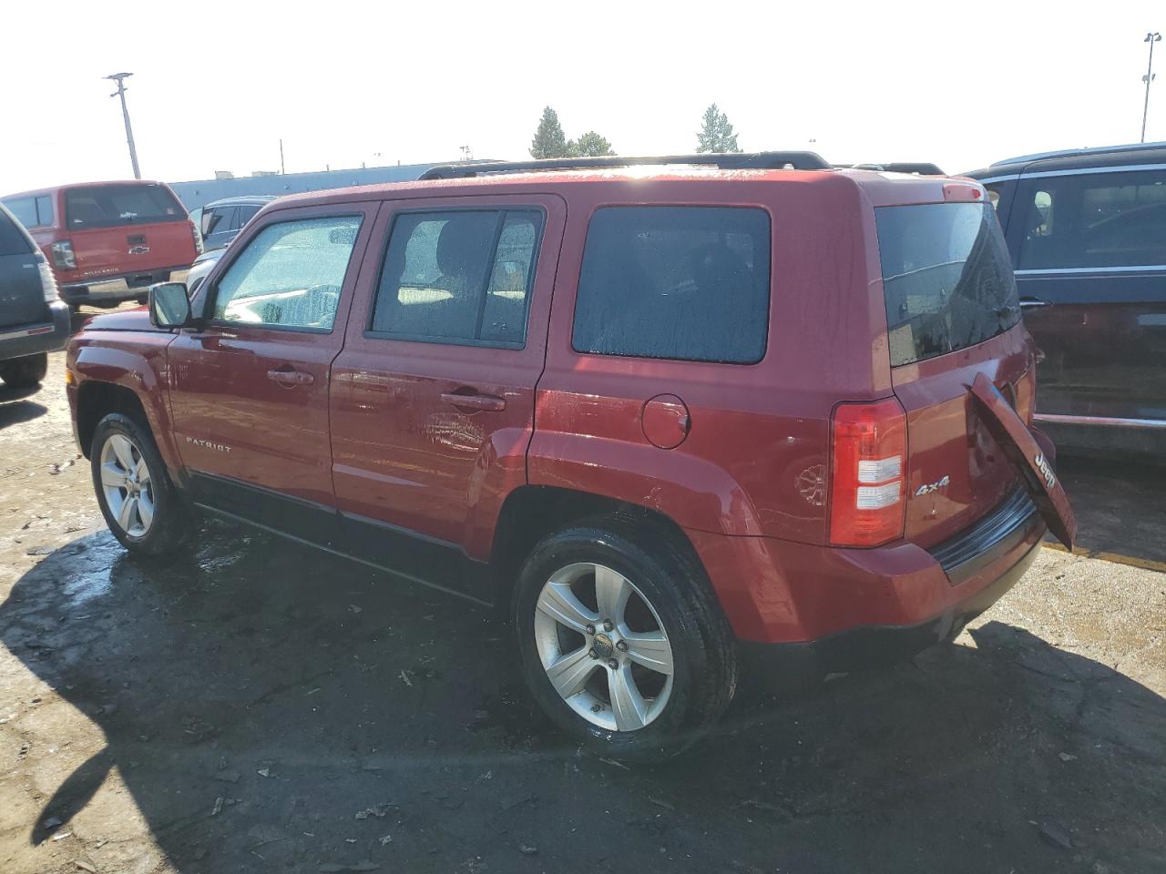 2012 Jeep Liberty (Patriot) VIN 1C4NJRFB5CD524869 Copart auction photo, front end damage thumbnail 2