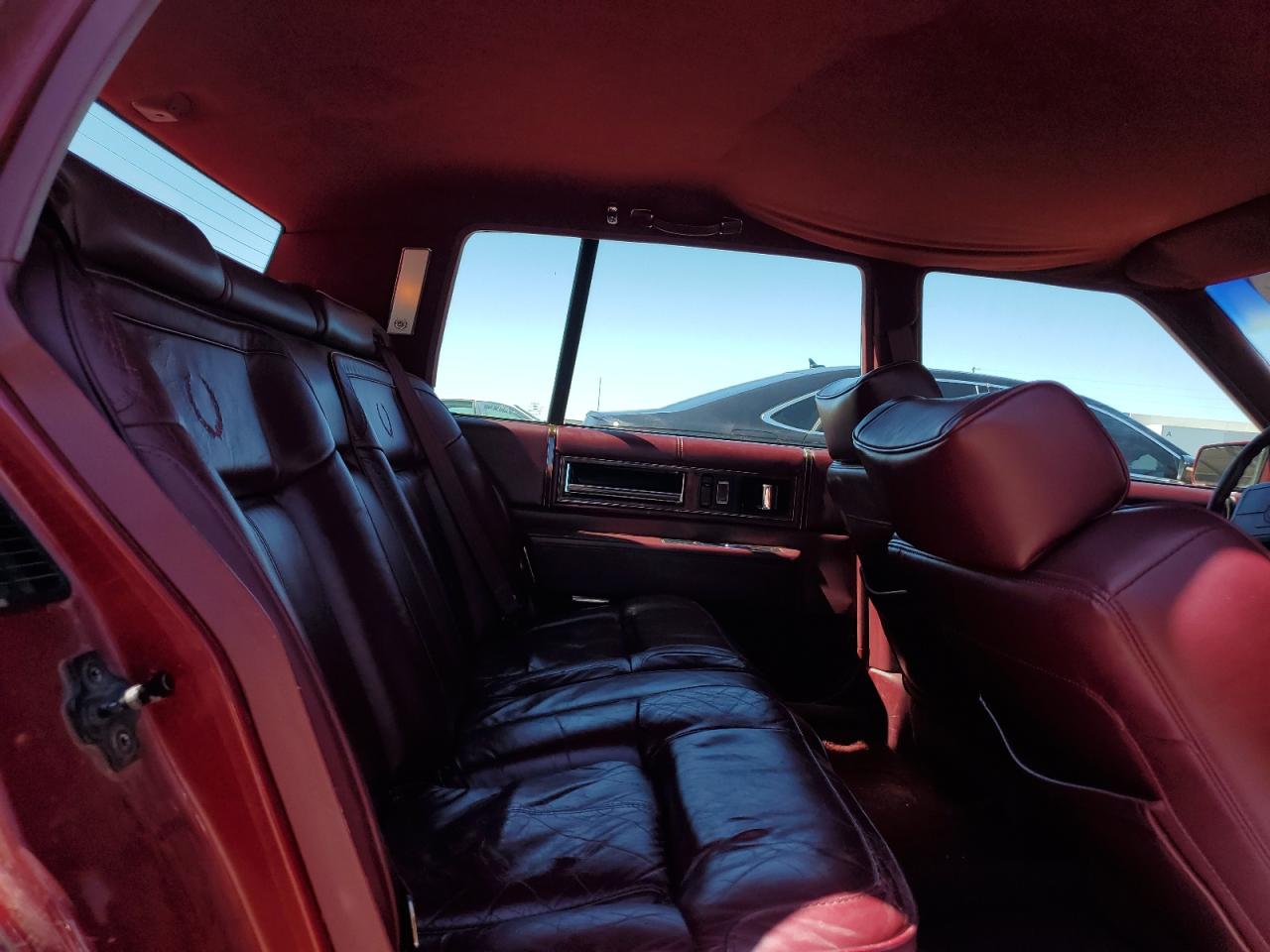 1991 Cadillac De Ville VIN 1G6CD53B8M4347542 Copart auction photo, rear end / side damage thumbnail 10