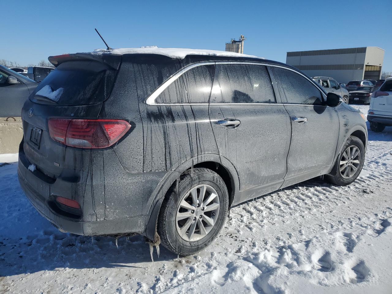 2019 KIA Sorento VIN 5XYPG4A38KG431337 Copart auction photo, minor dent/scratches damage thumbnail 3