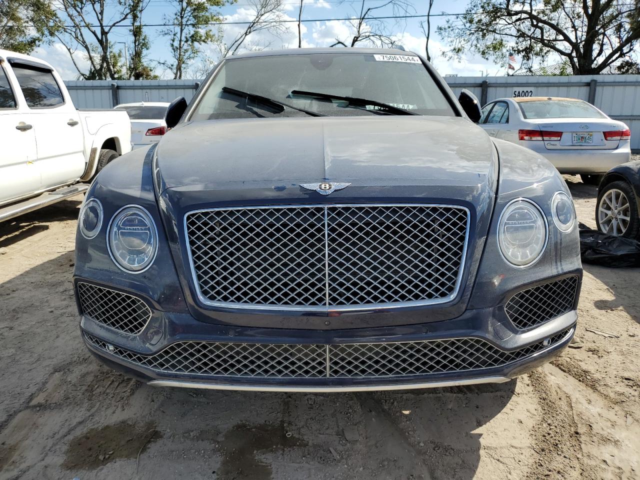 2020 Bentley Bentayga VIN SJAAM2ZV5LC027993 Copart auction photo, water/flood damage thumbnail 5