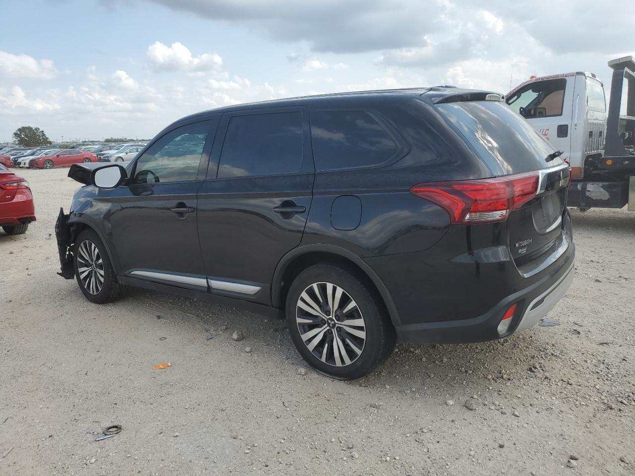 2019 Mitsubishi Outlander VIN JA4AD3A35KZ042403 Copart auction photo, front end damage thumbnail 2
