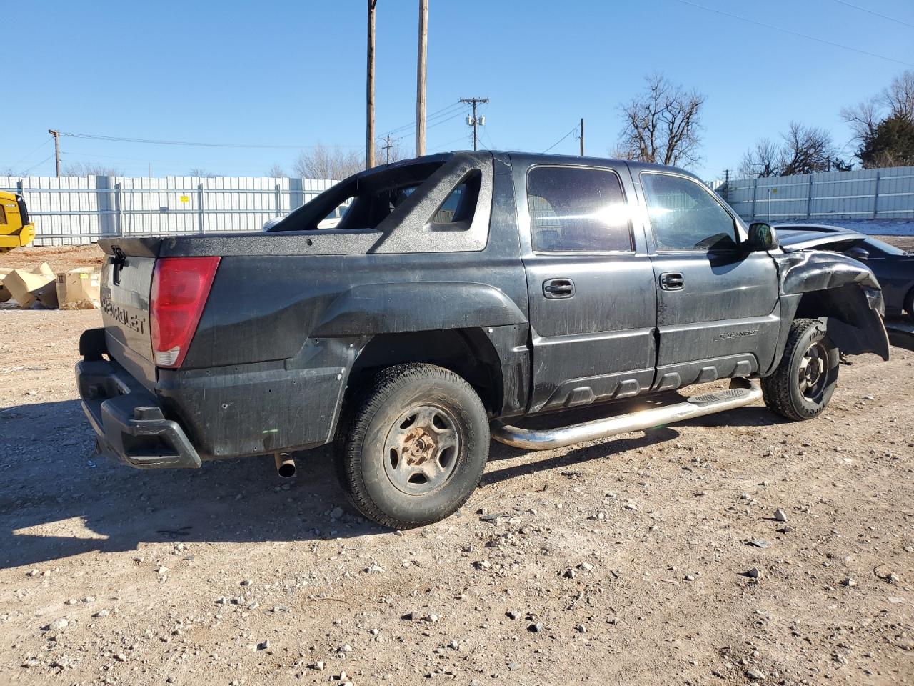 2002 Chevrolet Avalanche VIN 3GNEK13TX2G127257 Copart auction photo, front end / rear end damage thumbnail 3