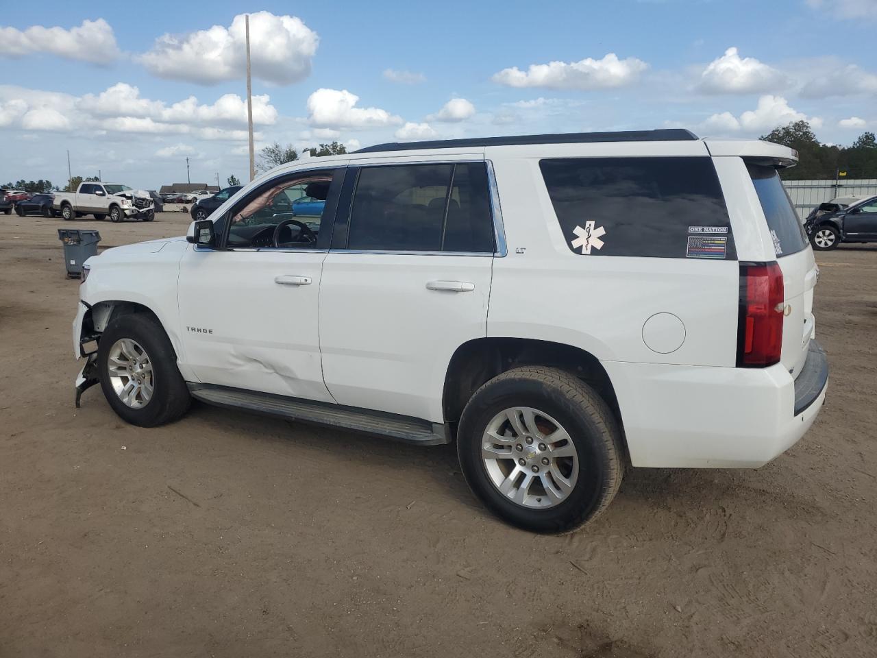 2015 Chevrolet Tahoe VIN 1GNSCBKC1FR621472 Copart auction photo, front end damage thumbnail 2