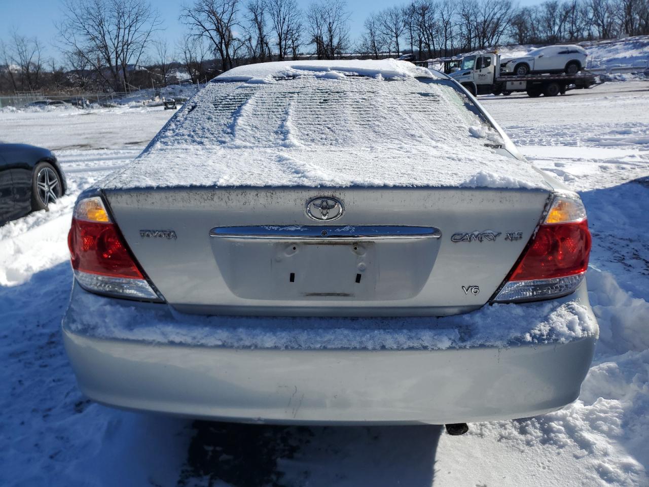 2005 Toyota Camry VIN 4T1BF30K25U102793 Copart auction photo, front end damage thumbnail 6