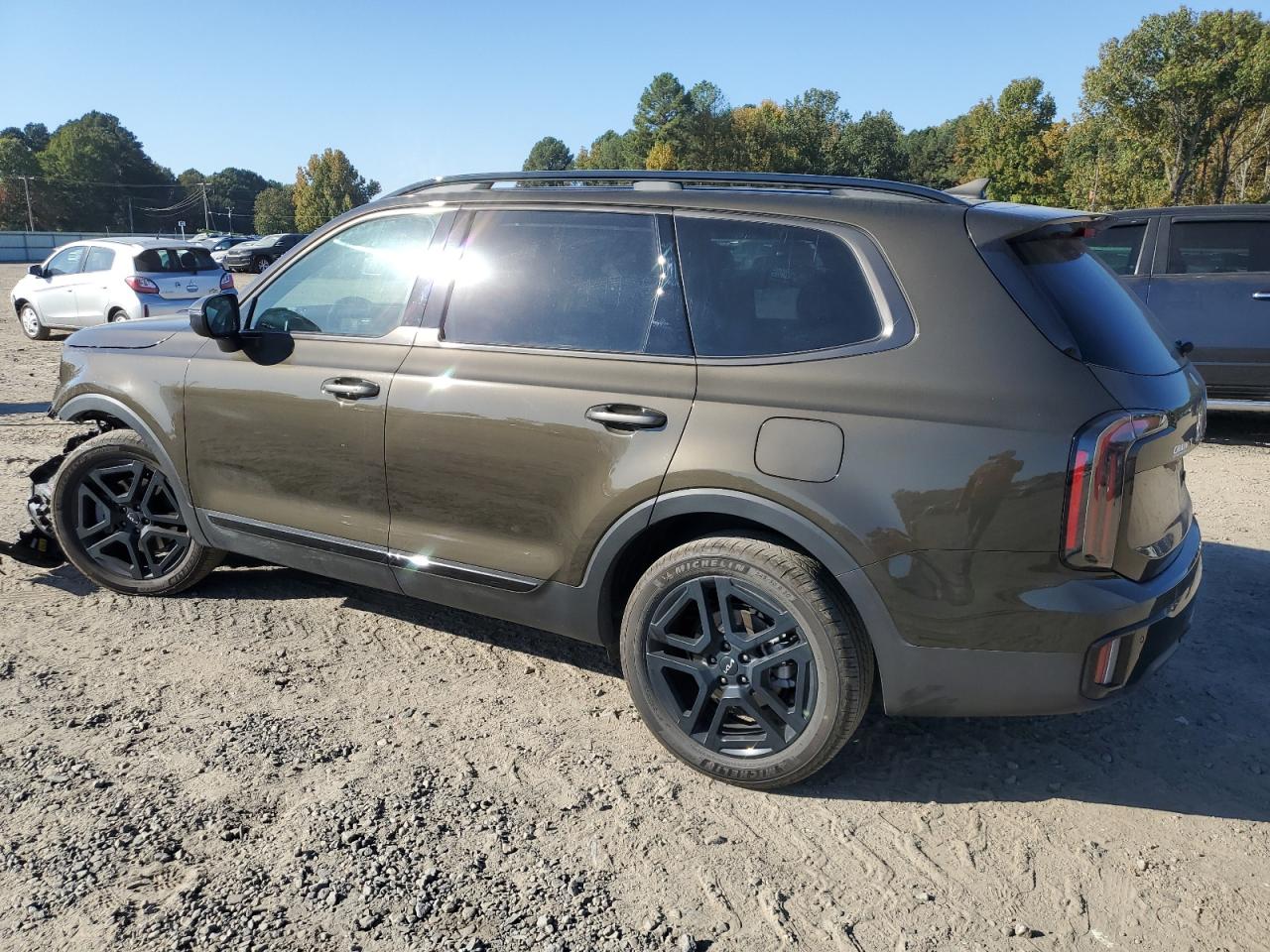 2024 KIA Telluride VIN 5XYP3DGC9RG512859 Copart auction photo, front end / minor dent/scratches damage thumbnail 2