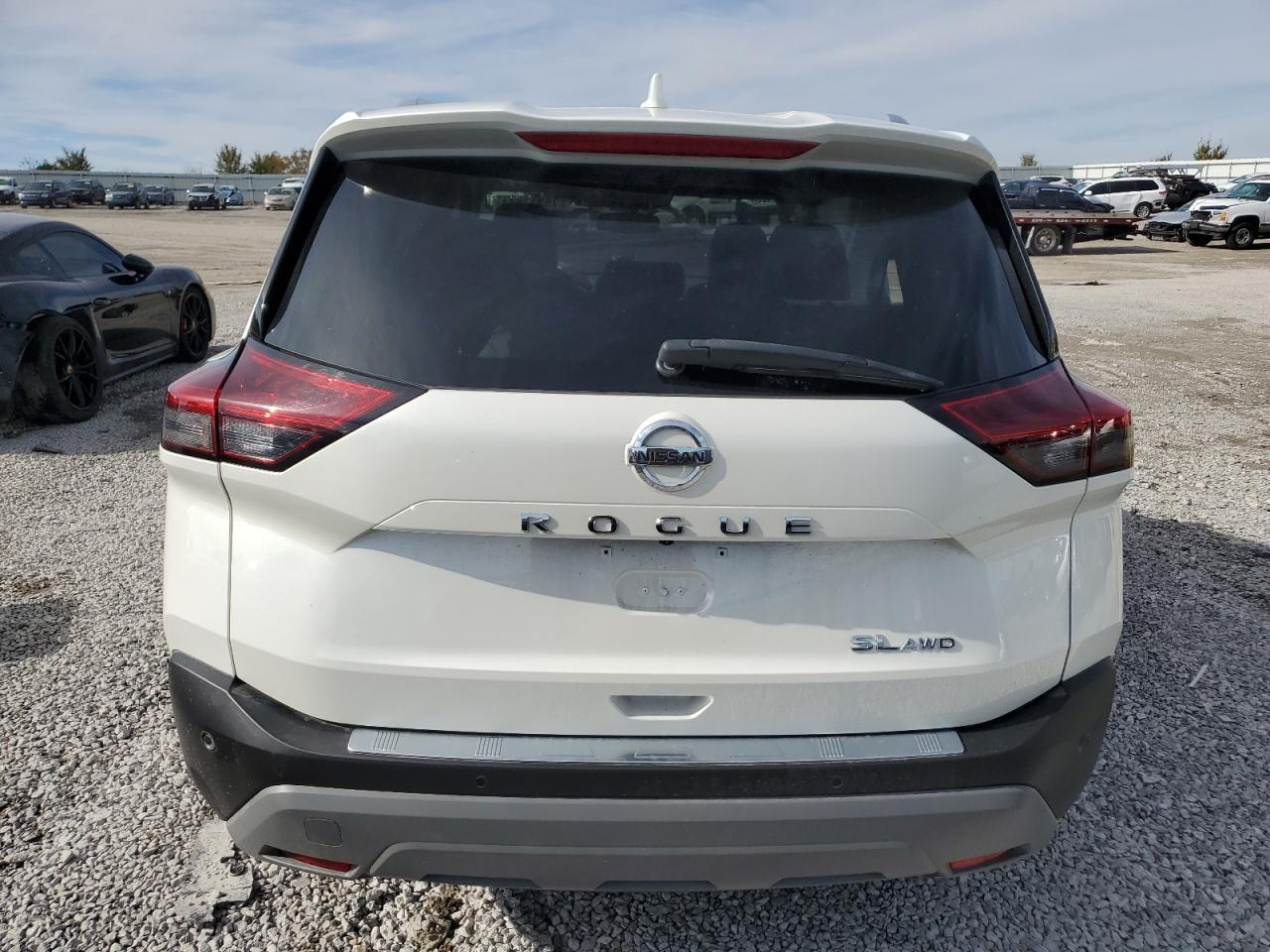 2021 Nissan Rogue VIN 5N1AT3CBXMC796752 Copart auction photo, side / minor dent/scratches damage thumbnail 6