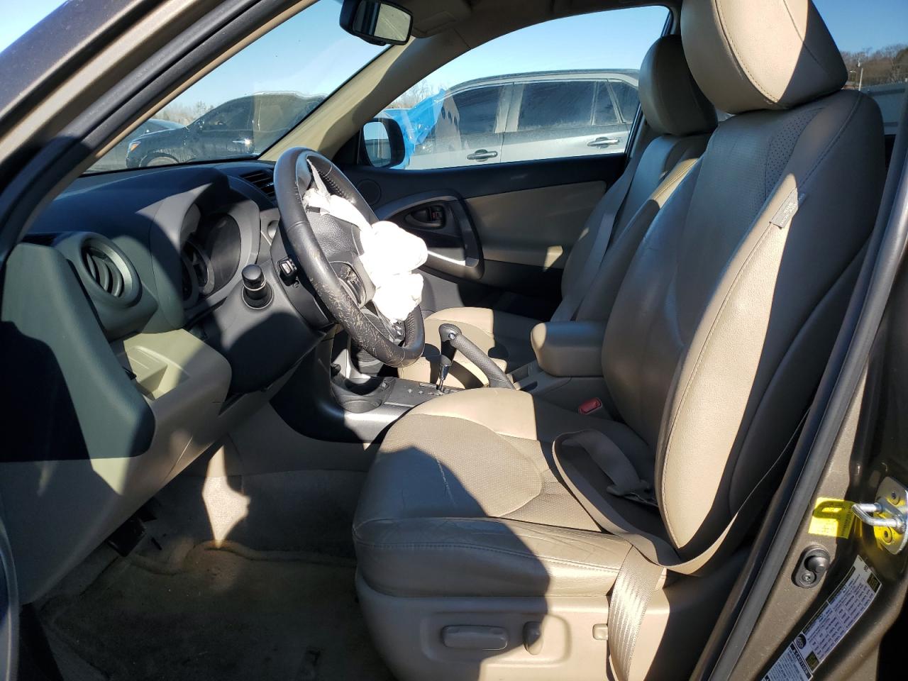 2011 Toyota RAV 4 VIN 2T3DF4DVXBW153559 Copart auction photo, front end / rear end damage thumbnail 7