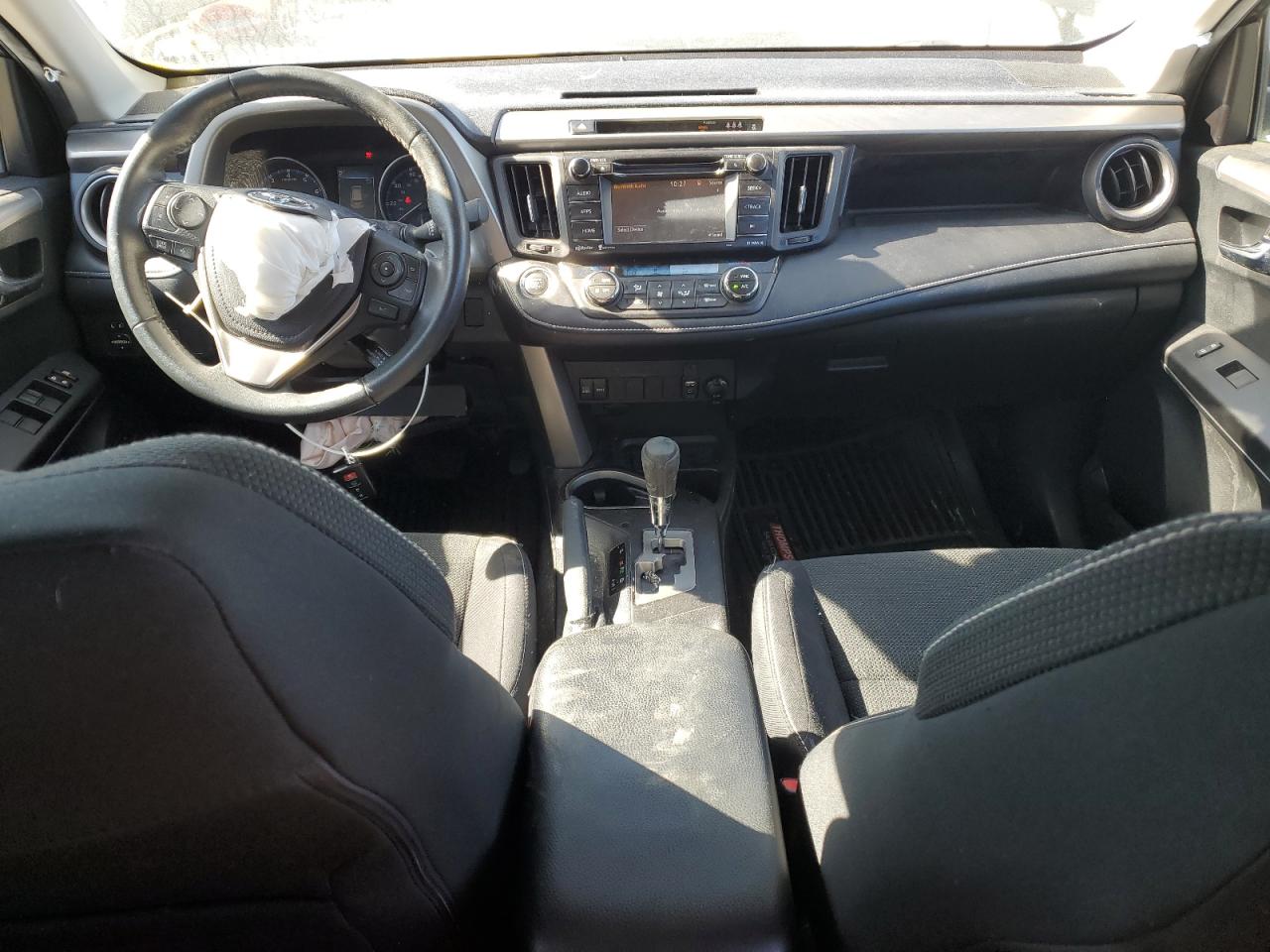 2018 Toyota RAV 4 VIN 2T3RFREV3JW706293 Copart auction photo, front end / side damage thumbnail 8