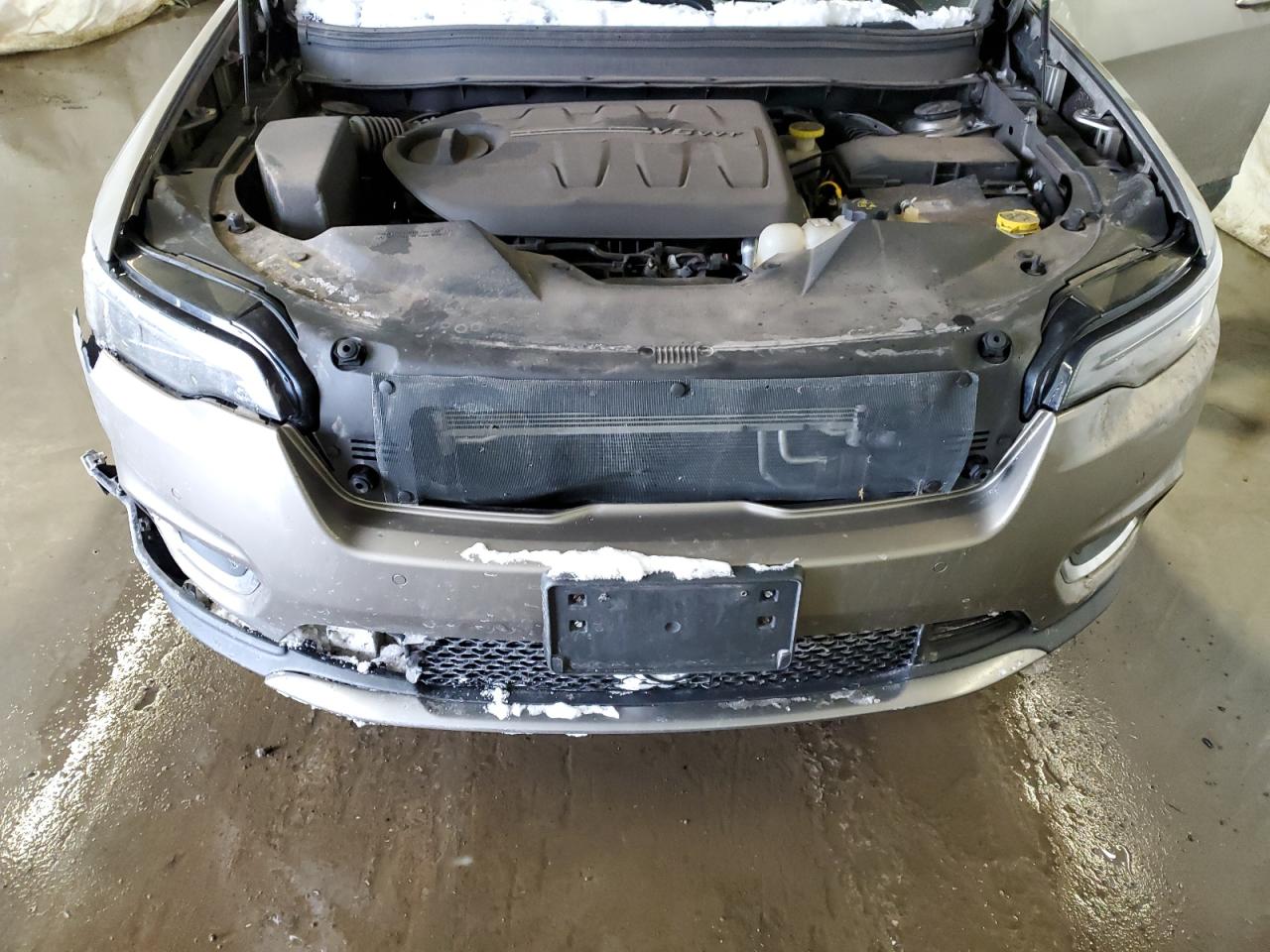 2020 Jeep Grand Cherokee VIN 1C4PJMDX3LD607713 Copart auction photo, front end / side damage thumbnail 12