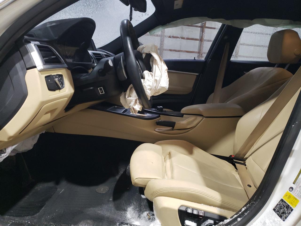 2018 BMW 3er VIN WBA8D9G50JNU68213 Copart auction photo, front end damage thumbnail 7