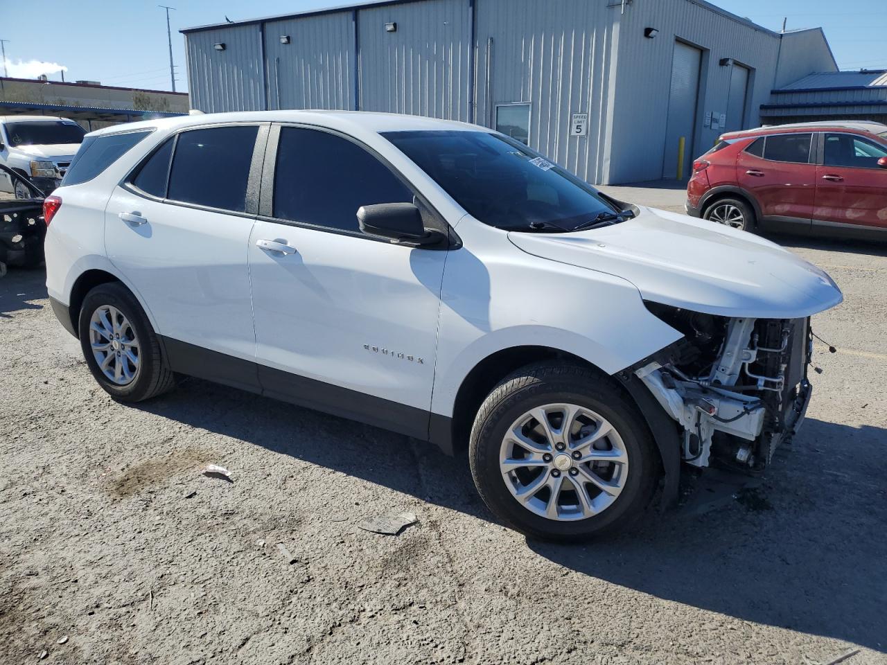 2020 Chevrolet Equinox VIN 3GNAXHEV4LS512965 Copart auction photo, front end damage thumbnail 4