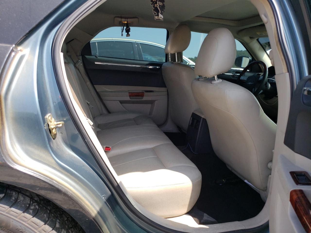 2005 Chrysler 300 VIN 2C3JA53G85H175921 Copart auction photo, undercarriage damage thumbnail 10