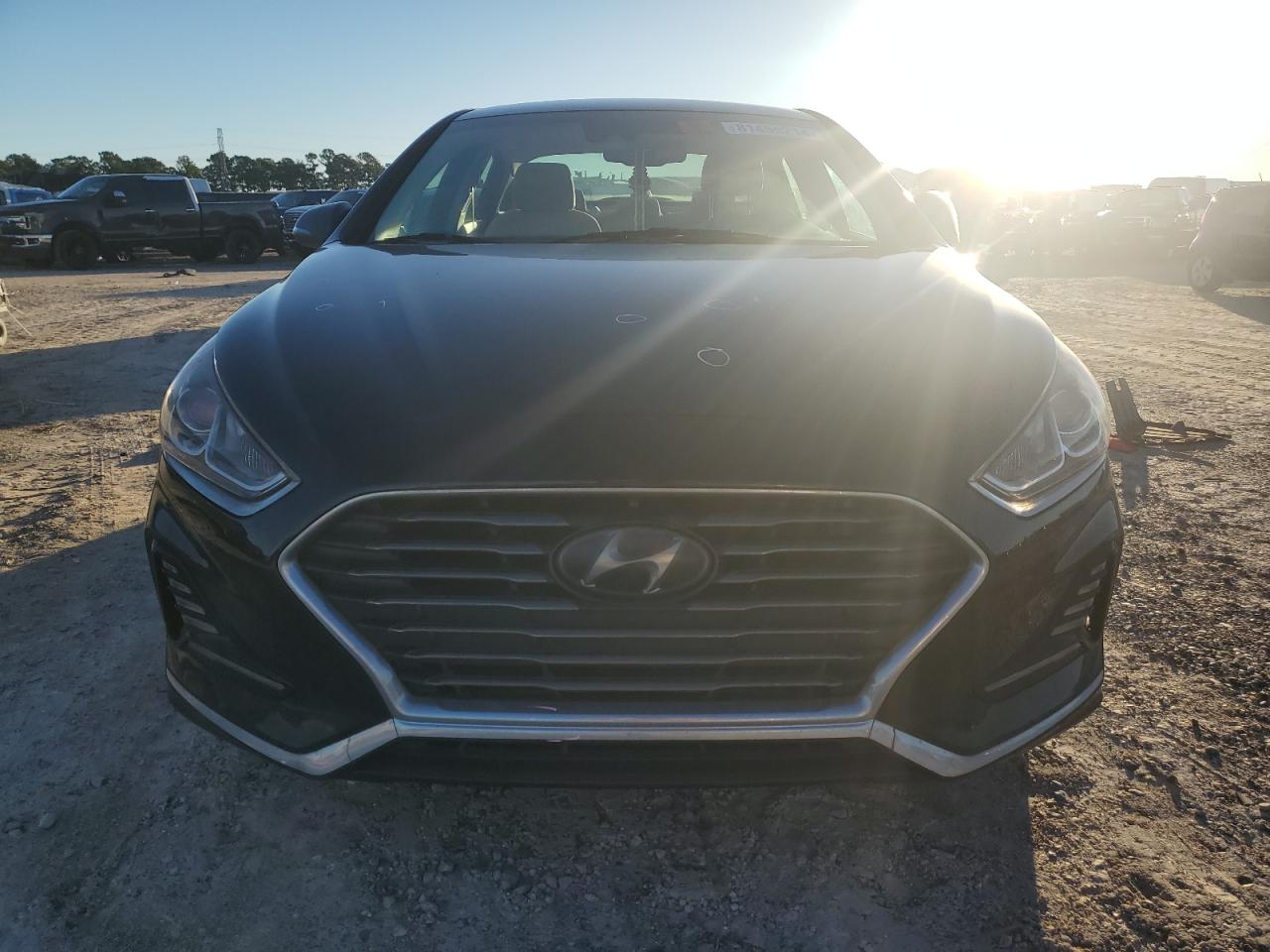 2018 Hyundai Sonata VIN 5NPE34AF7JH688803 Copart auction photo, rear end damage thumbnail 5