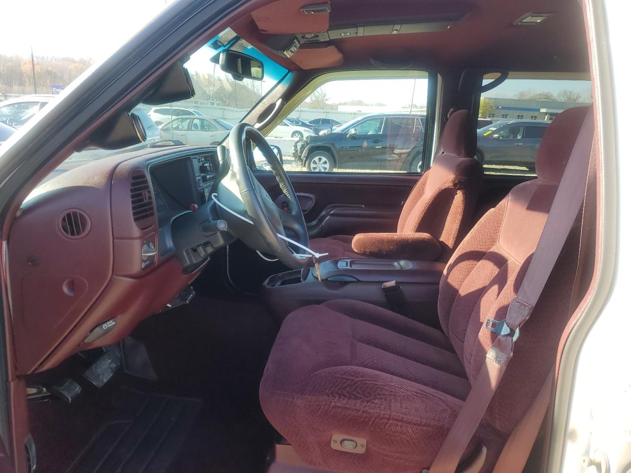 1996 Chevrolet GMT-400 VIN 1GCHC33F3TF017825 Copart auction photo, front end damage thumbnail 7