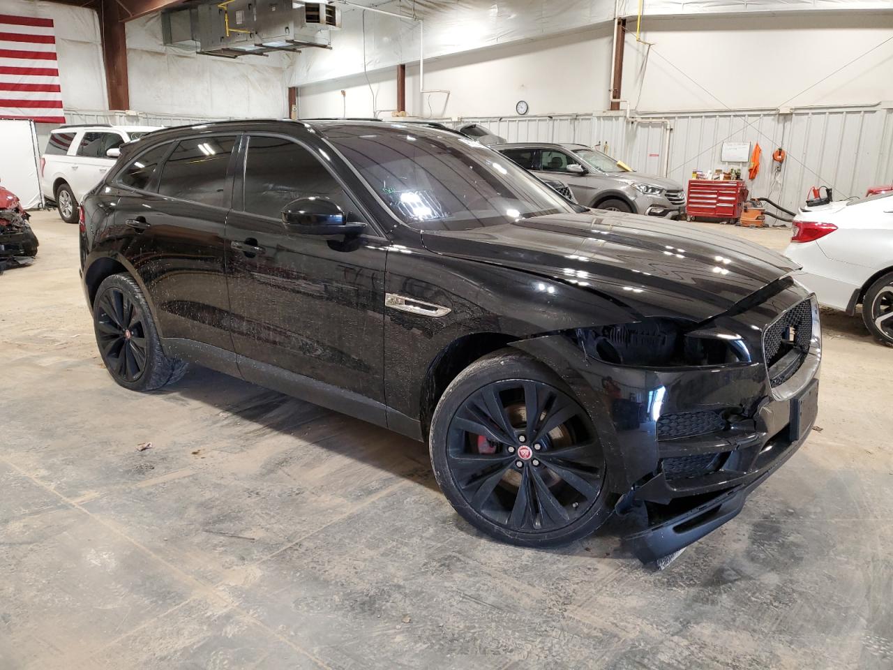 2017 Jaguar F-Pace VIN SADCJ2BV6HA076752 Copart auction photo, front end damage thumbnail 4