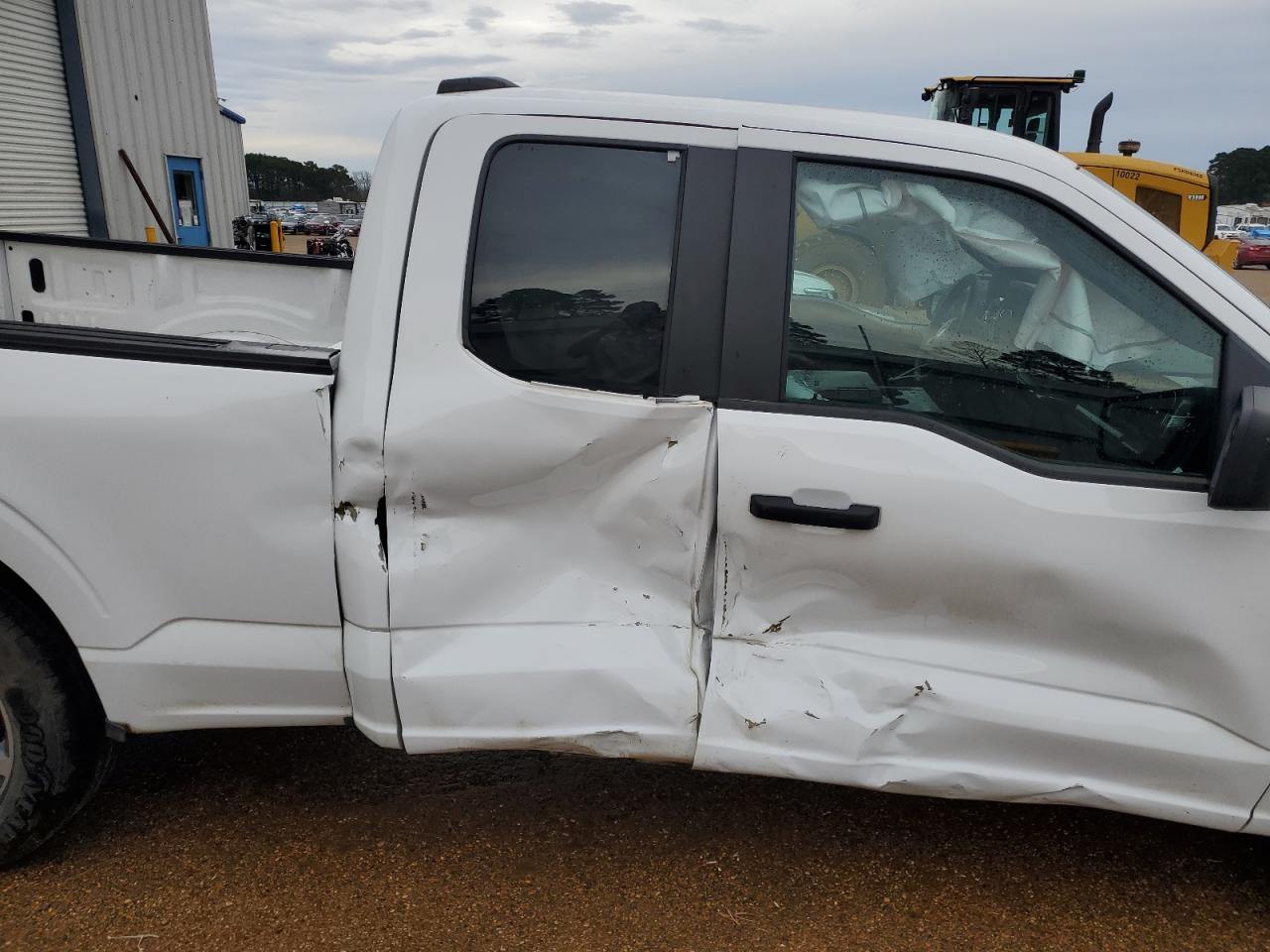2023 Ford F-150 VIN 1FTEX1CP5PKE35224 Copart auction photo, side damage thumbnail 10
