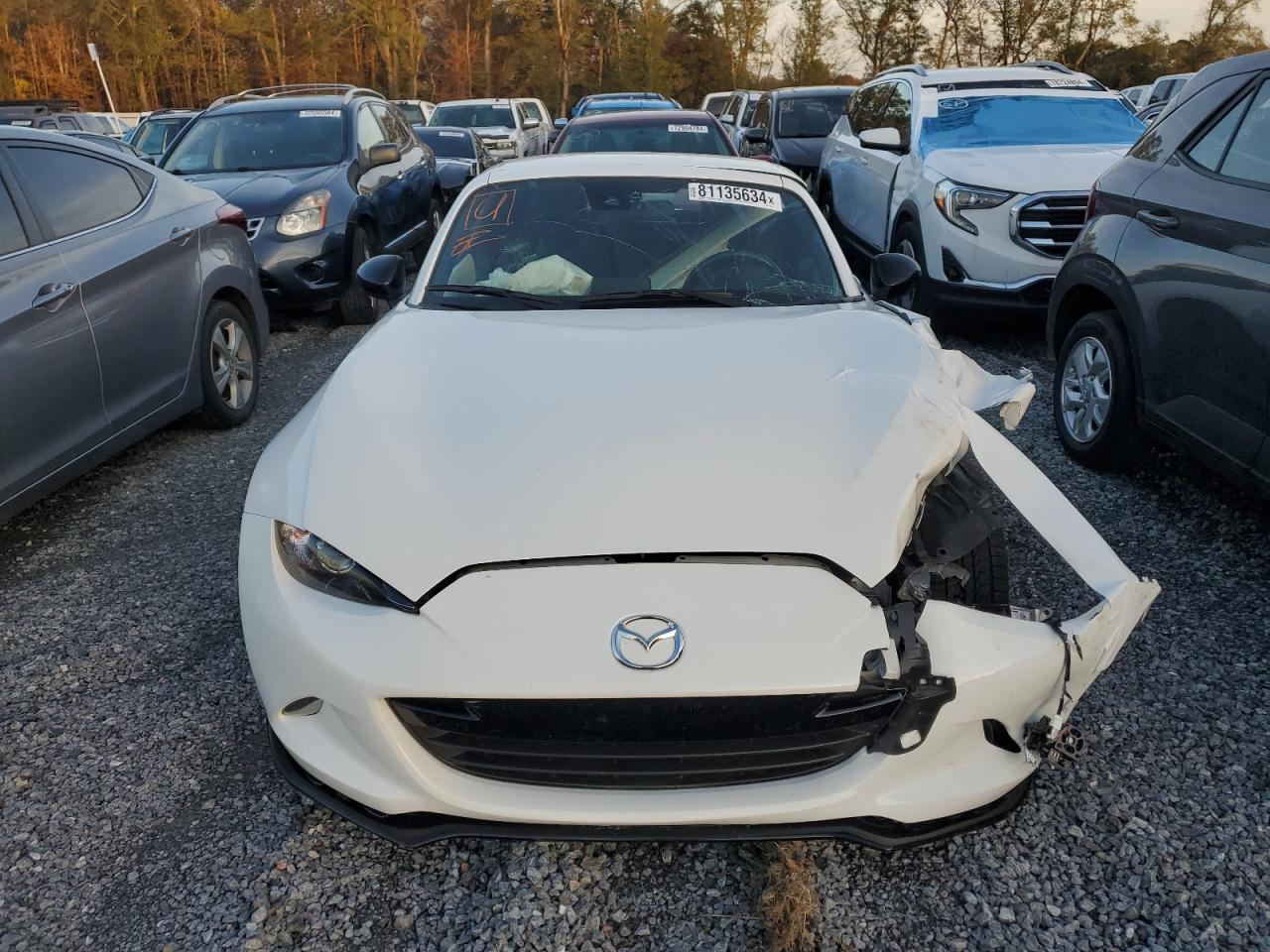2020 Mazda MX-5 VIN JM1NDAL77L0411926 Copart auction photo, all over / minor dent/scratches damage thumbnail 5