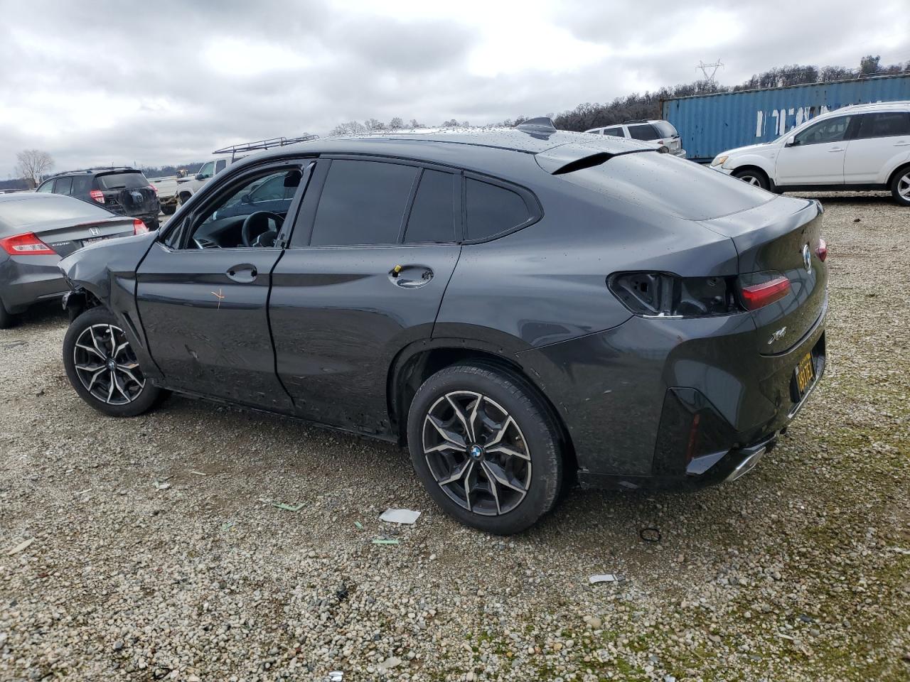 2024 BMW X4 VIN 5UX33DT05R9U03535 Copart auction photo, front end / side damage thumbnail 2