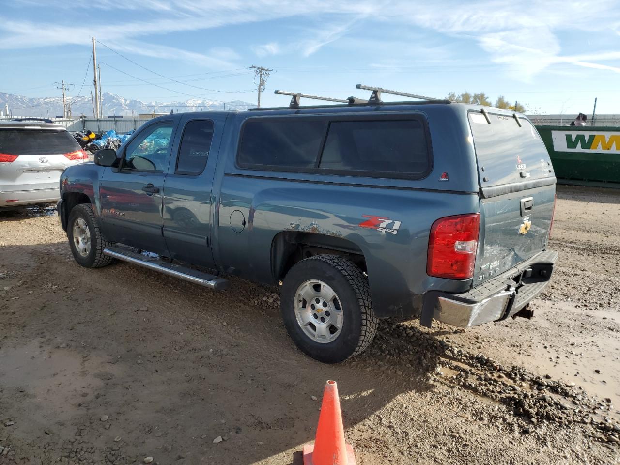 2010 Chevrolet Silverado VIN 1GCSKSE30AZ106611 Copart auction photo, all over damage thumbnail 2