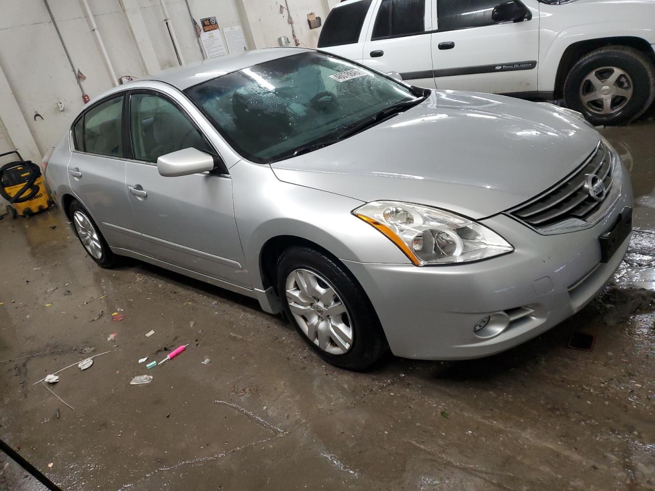 2010 Nissan Altima VIN 1N4AL2AP3AC193981 Copart auction photo, side / minor dent/scratches damage thumbnail 4