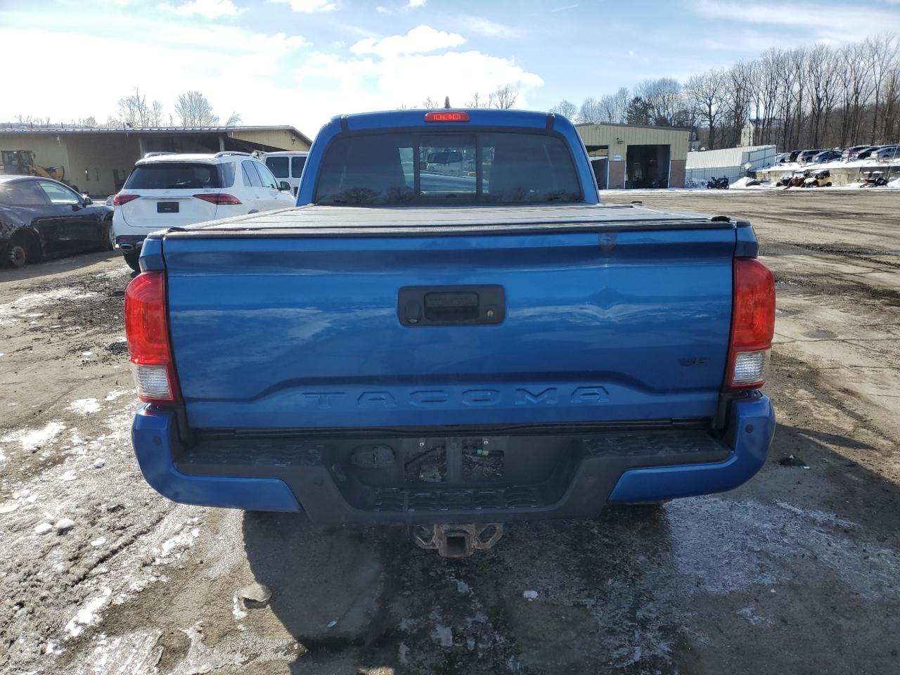 2016 Toyota Tacoma VIN 5TFSZ5AN4GX027628 Copart auction photo, all over damage thumbnail 6
