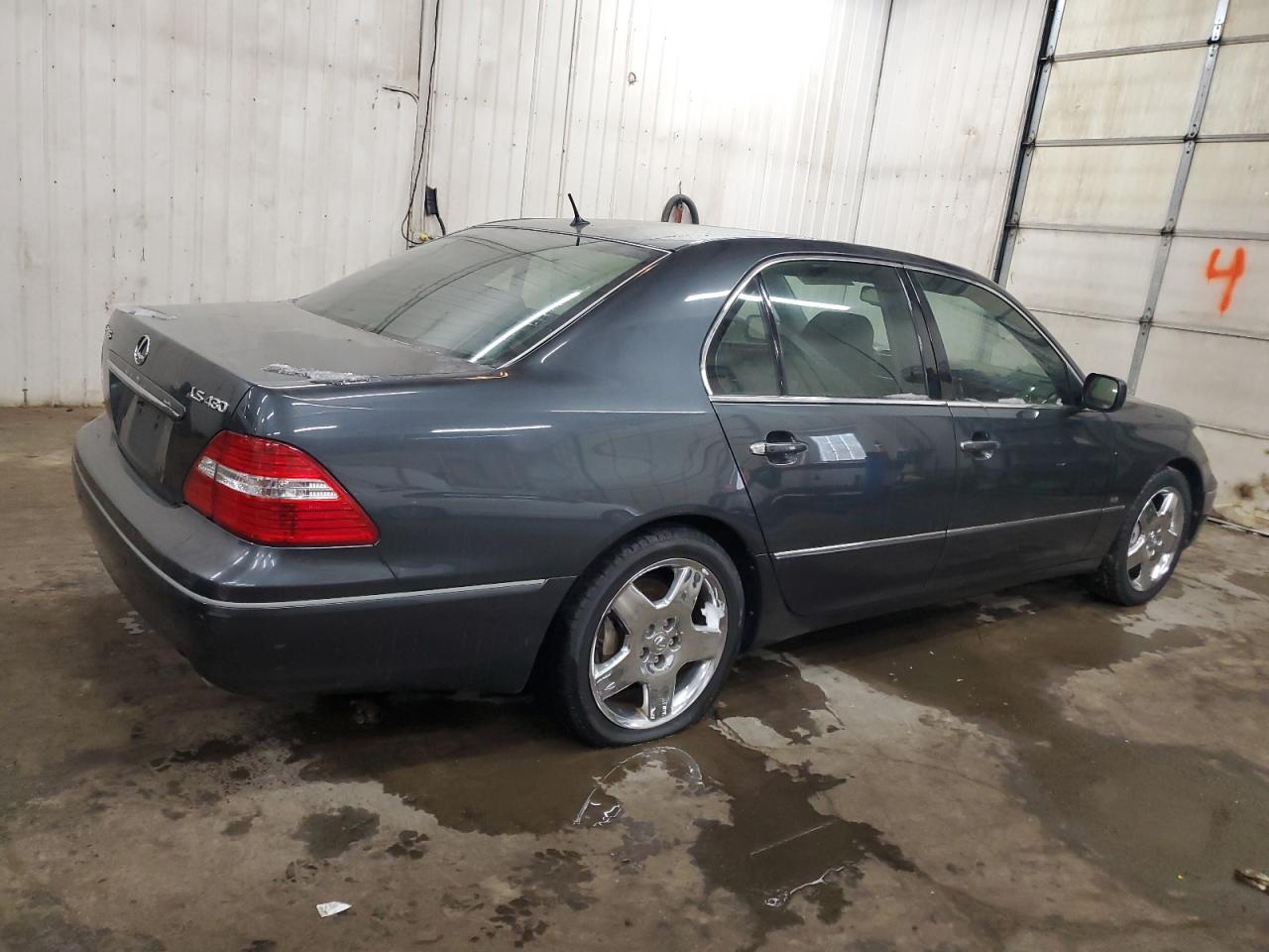 2004 Lexus LS VIN JTHBN36F640139349 Copart auction photo, mechanical damage thumbnail 3