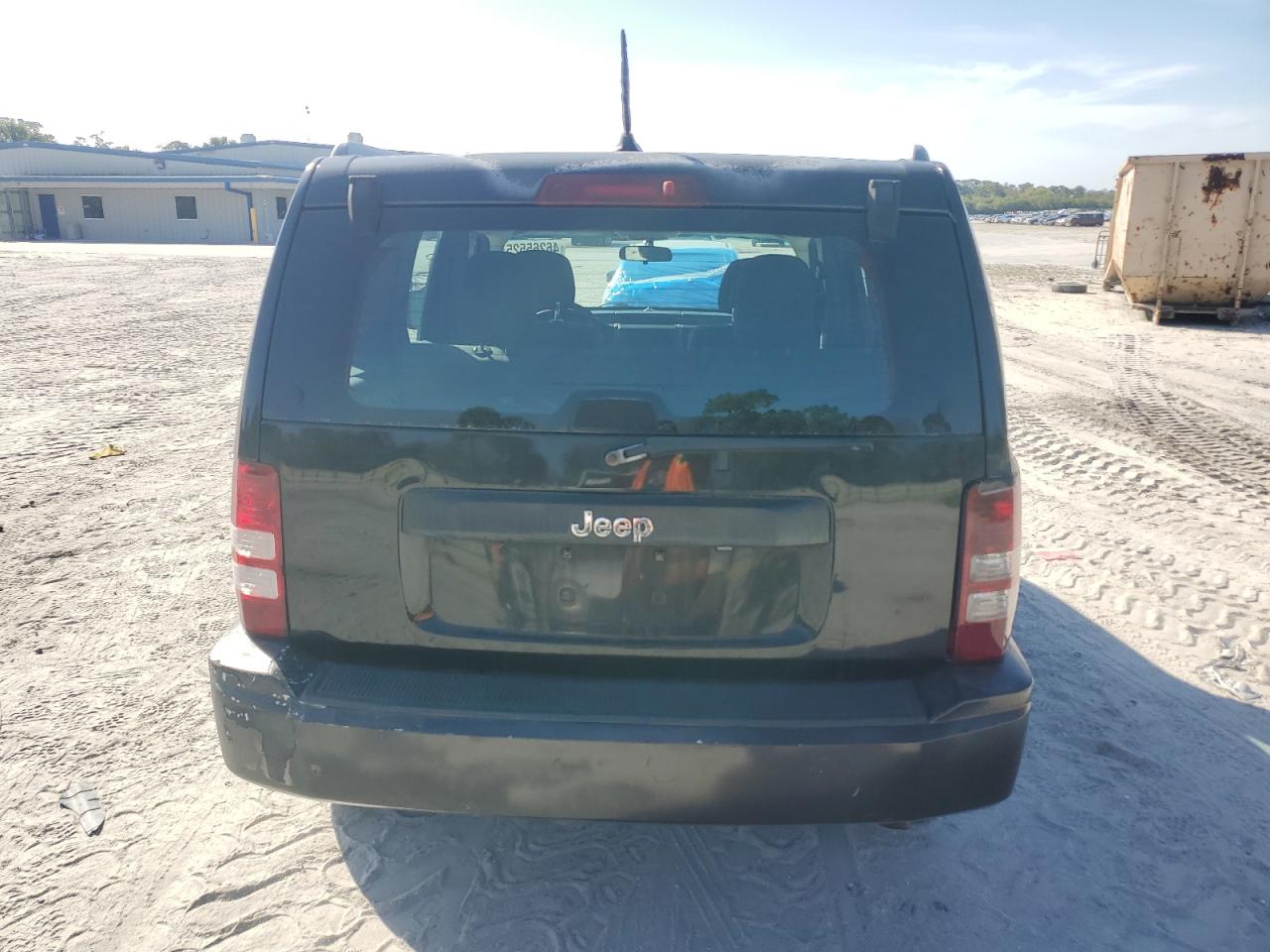 2012 Jeep Liberty (North America) VIN 1C4PJLAK5CW110511 Copart auction photo, minor dent/scratches damage thumbnail 6