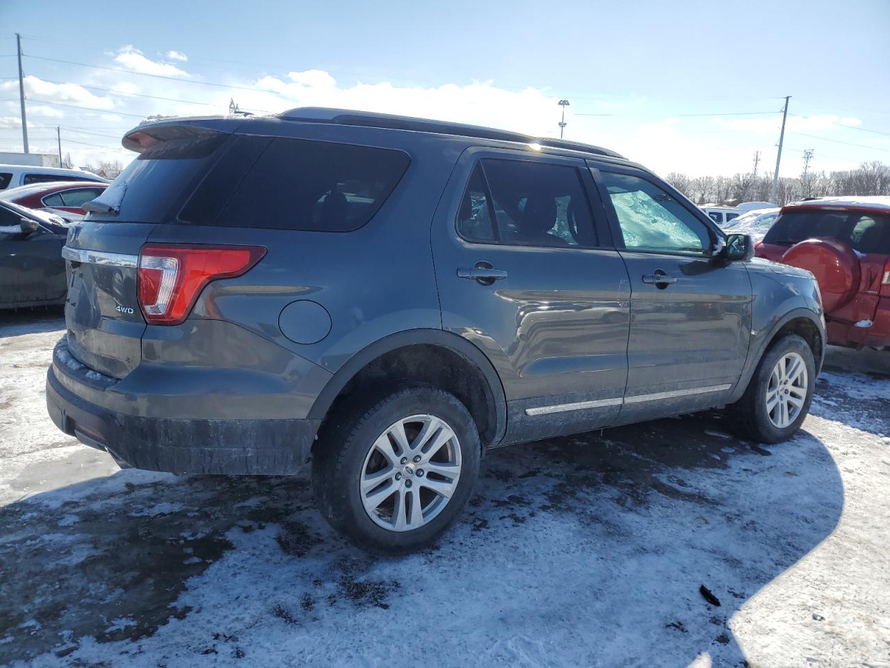 2018 Ford Explorer VIN 1FM5K8D81JGC92079 Copart auction photo, front end damage thumbnail 3