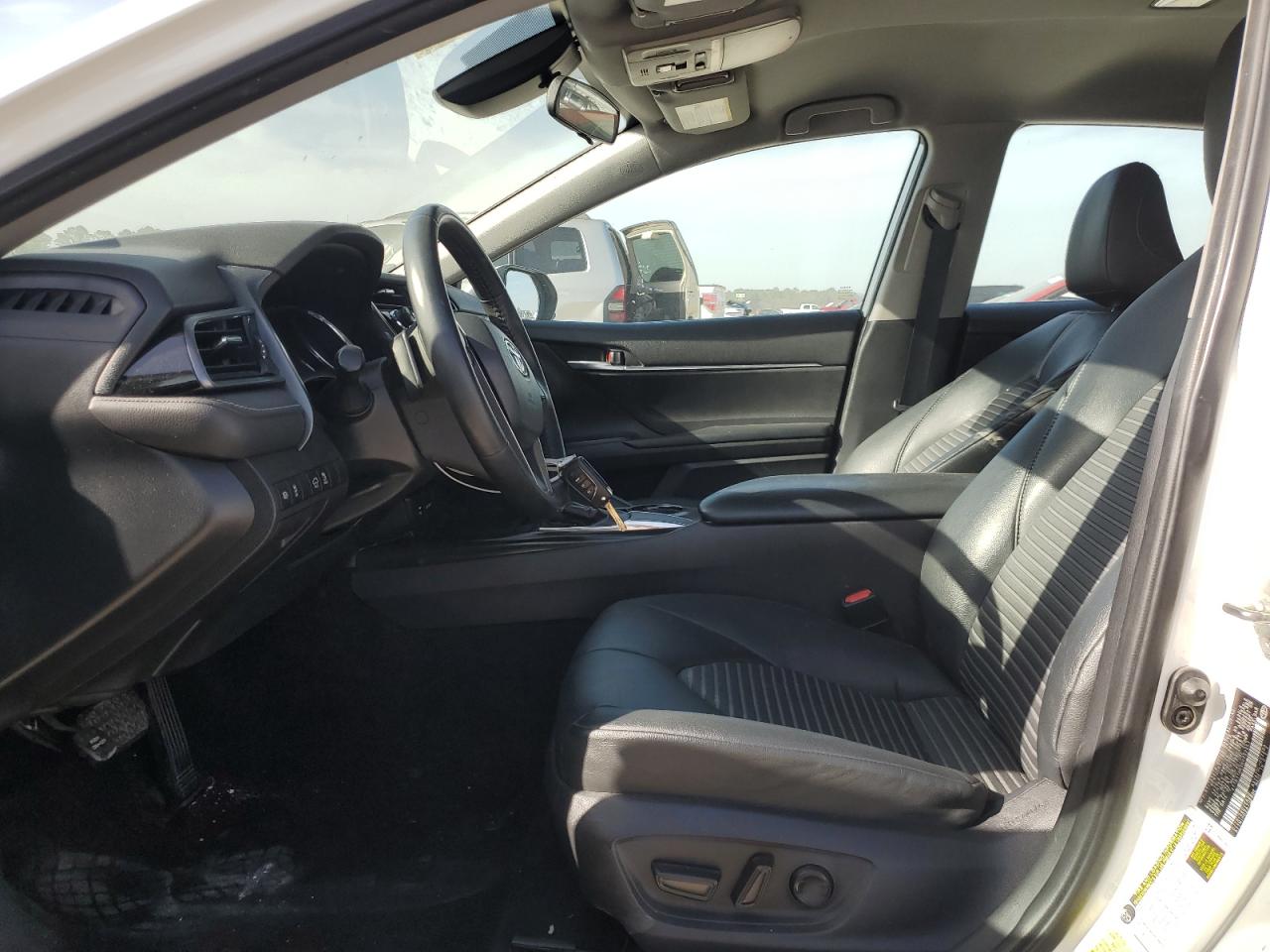 2019 Toyota Camry VIN 4T1B11HK5KU252853 Copart auction photo, front end / minor dent/scratches damage thumbnail 7