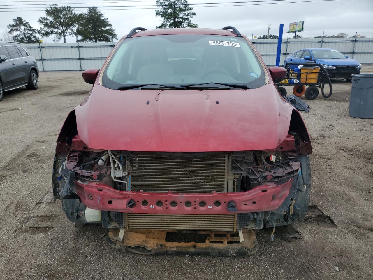 2016 Ford Escape VIN 1FMCU0GXXGUA26639 Copart auction photo, front end / side damage thumbnail 5