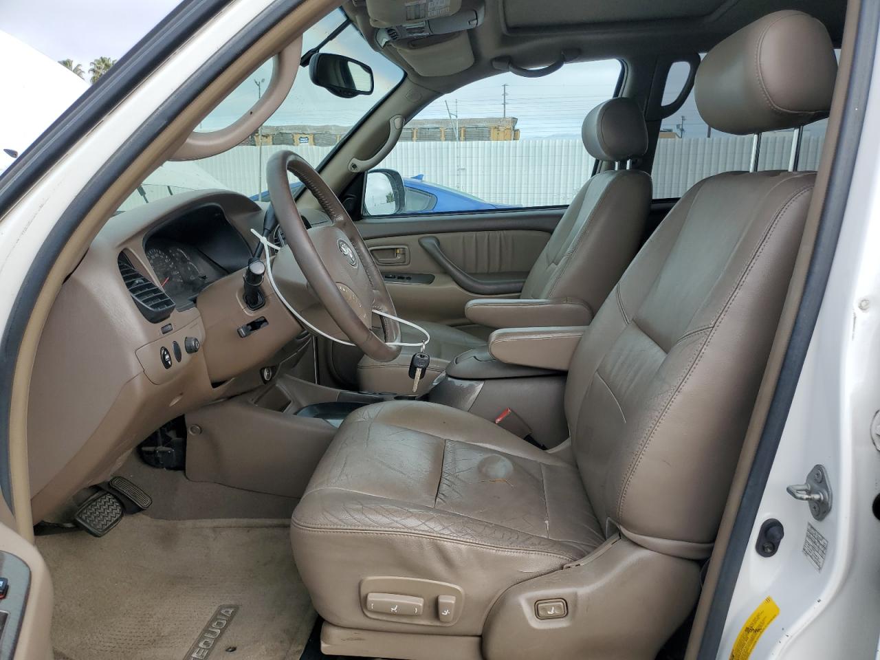 2004 Toyota Sequoia VIN 5TDZT38A74S217304 Copart auction photo, rear end / front end damage thumbnail 7
