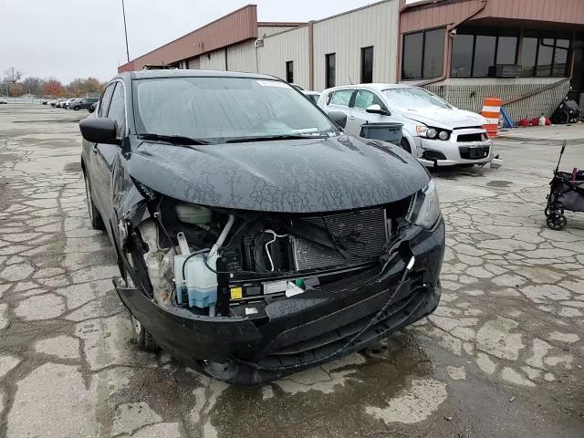 2017 Nissan Rogue VIN JN1BJ1CR2HW112204 Copart auction photo, front end / side damage thumbnail 11