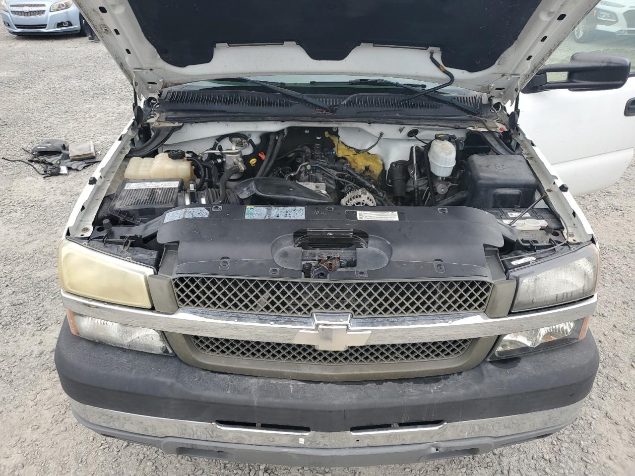 2005 Chevrolet Silverado VIN 1GCHC23U25F941362 Copart auction photo, mechanical damage thumbnail 12
